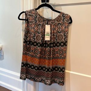 Calvin Klein.  NWT.  Sleeveless patterned top.  Size Large.